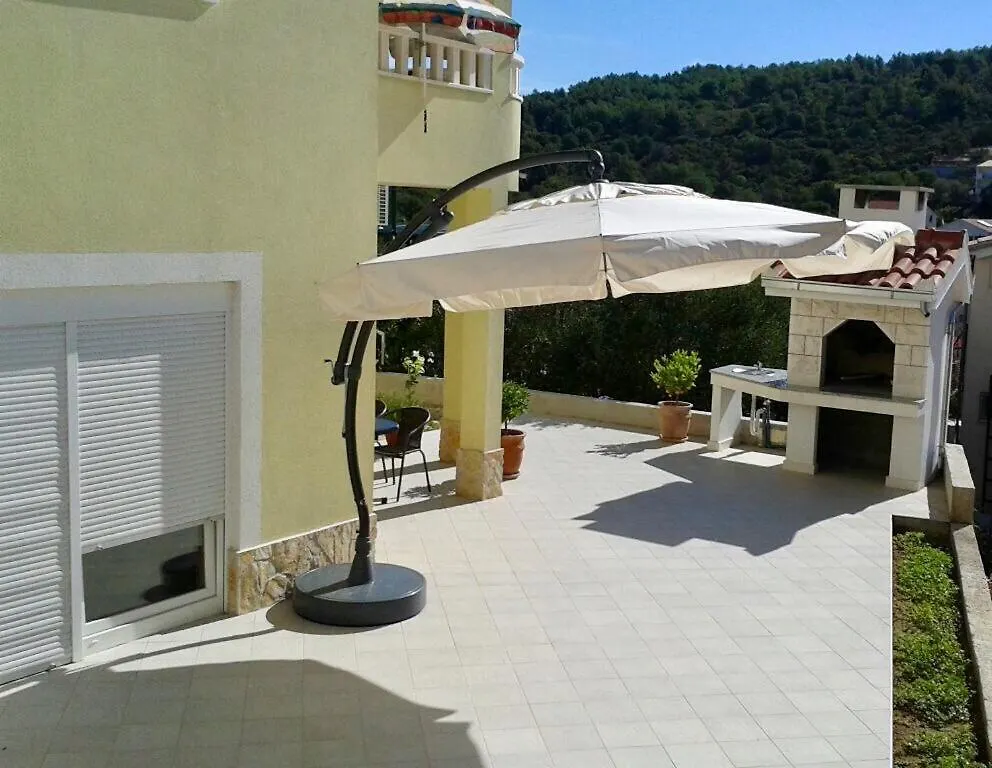 Villa Wiki Trogir 0*,  Croácia
