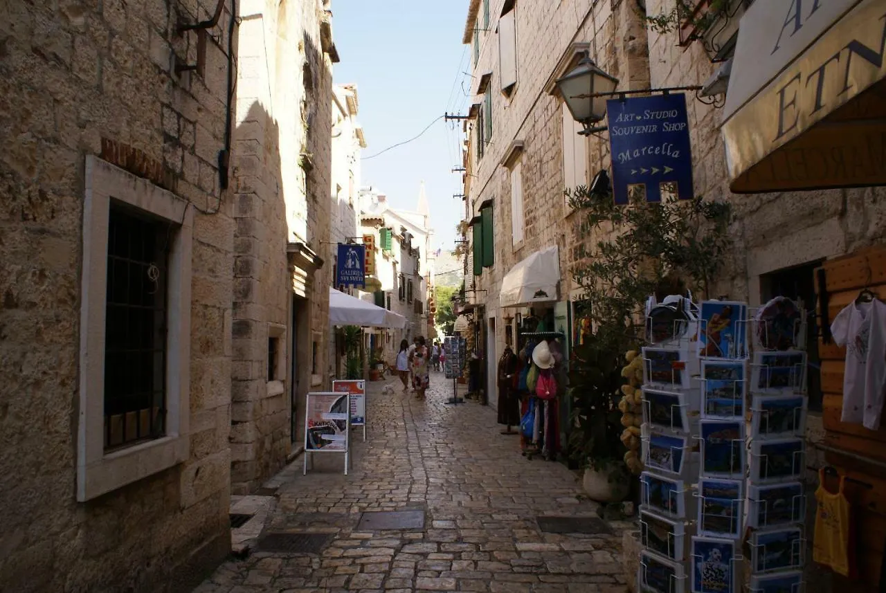 Apartamento Villa Wiki Trogir Croácia